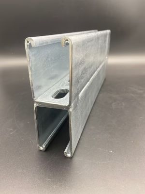 41x62 41x124 Tamaño a medida Acero galvanizado perforado canal de doble tracto