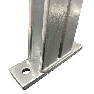Customized Hot Dip Galvanized Strut Arm Bracket Cantilever Arm in Carbon Steel/Stainless Steel