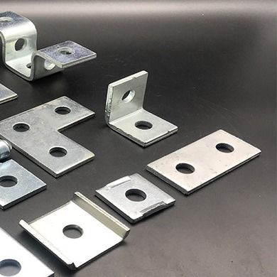 Acero Unistrut de Bent Angle Right Hand Stainless del agujero de las colocaciones tres del canal del puntal