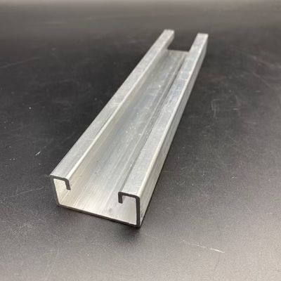 Perfil de aluminio C 41x21 montado con el sistema solar