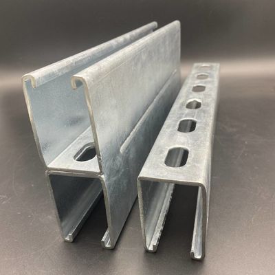Profil C de alta resistencia 41x123mm 6m con ranuras y doble canal de apoyo