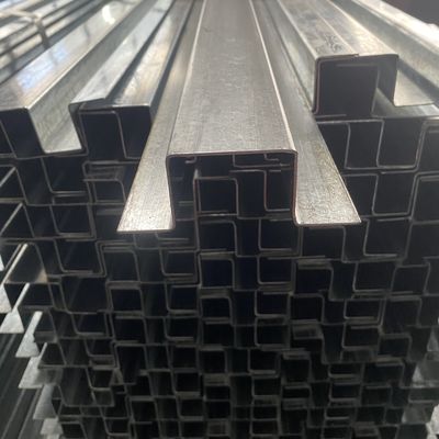 Fabrica suministro de acero Omega Sombrero Furring Canal para el sistema de techo