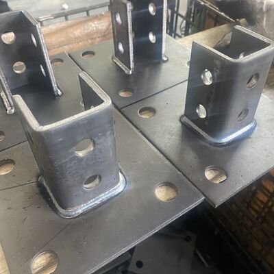 Tamaño personalizado 12 agujeros de fundición galvanizado por inmersión en caliente